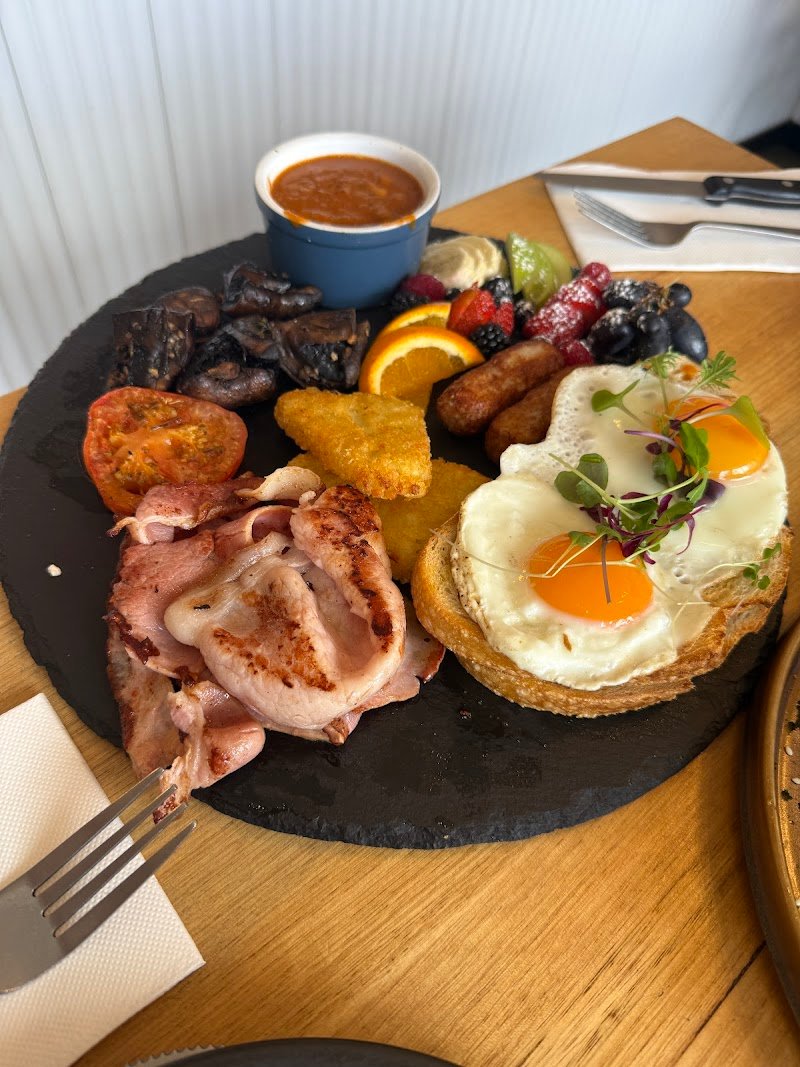 Uptown Cafe & Bar photo 3