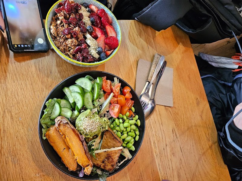 Bare Naked Bowls Bondi Beach photo 9