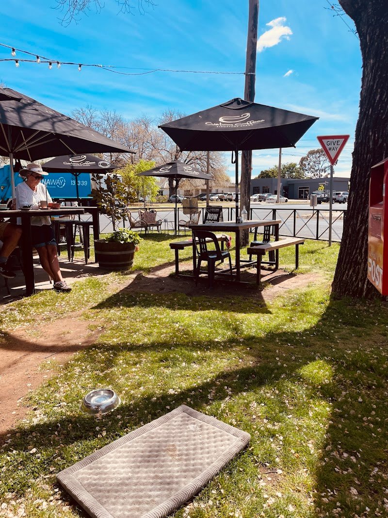 Fox & Giraffe photo 3