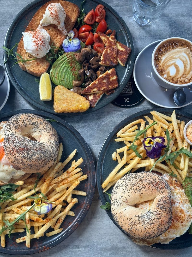 Andonis Cafe & Bar, Fortitude Valley photo 6