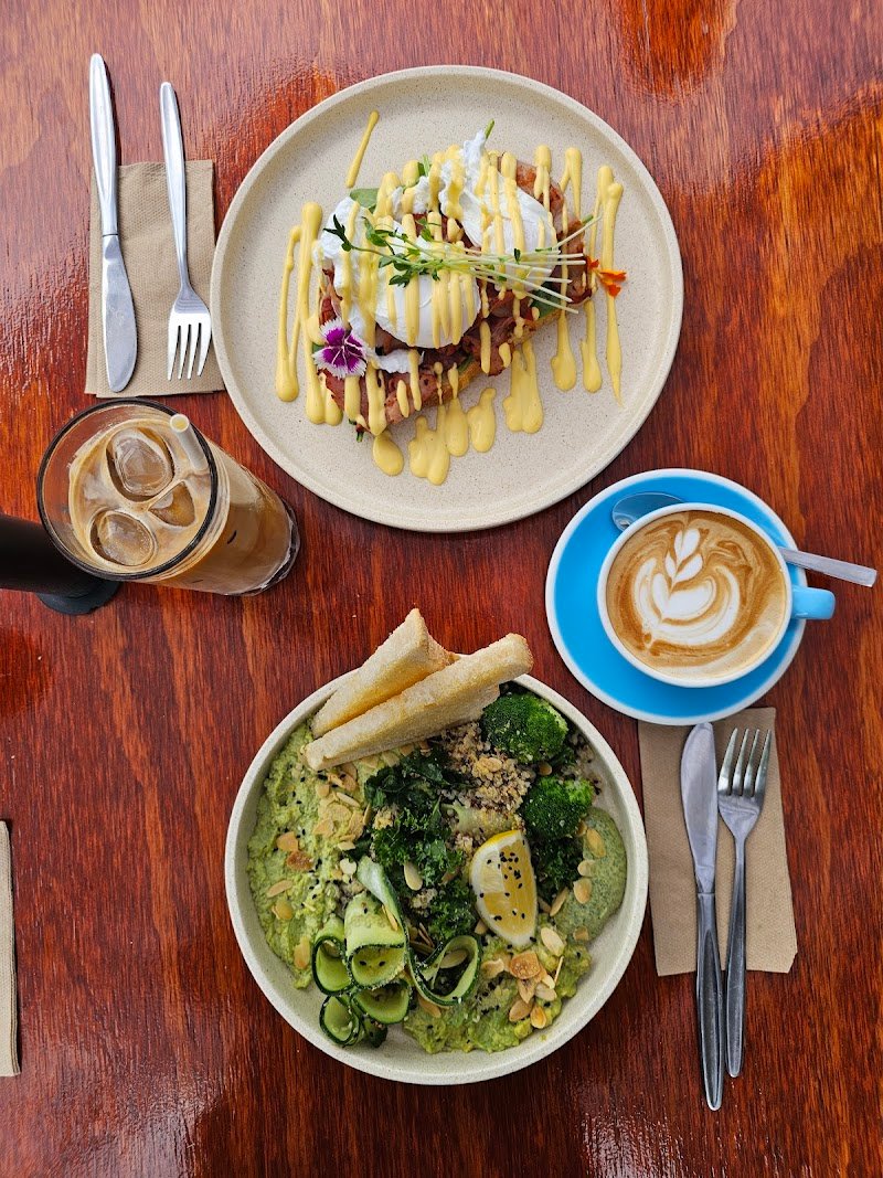 The Yard Cafe & Bar photo 7