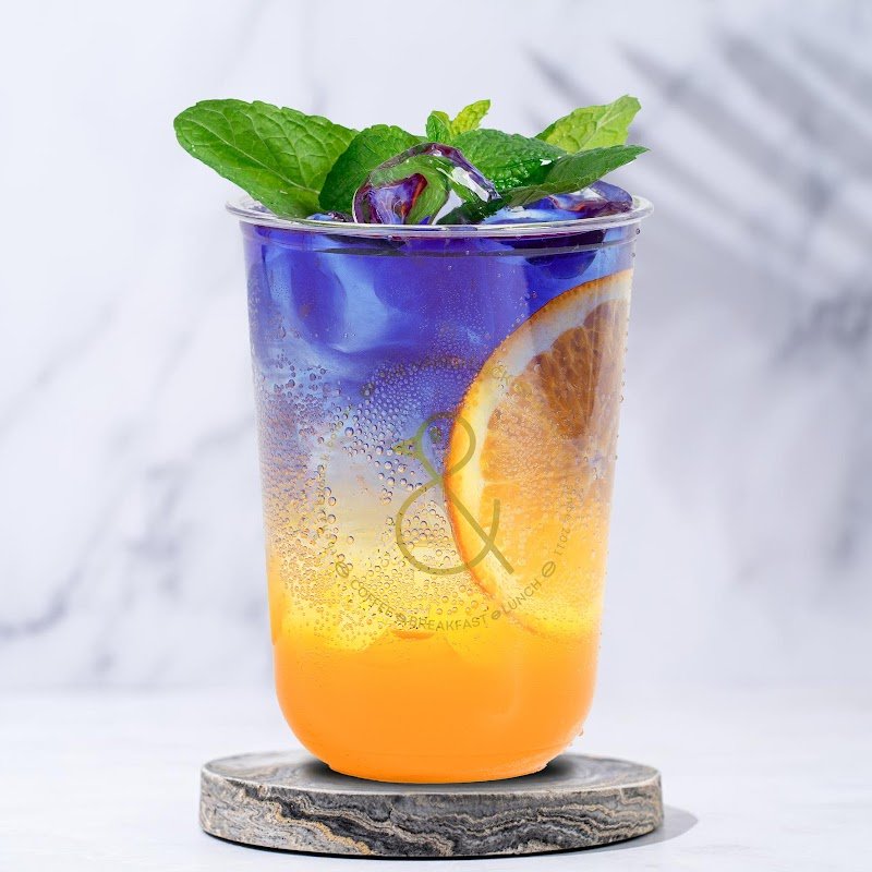 The Naked Duck Grosvenor Place (Grand Duk) photo 2