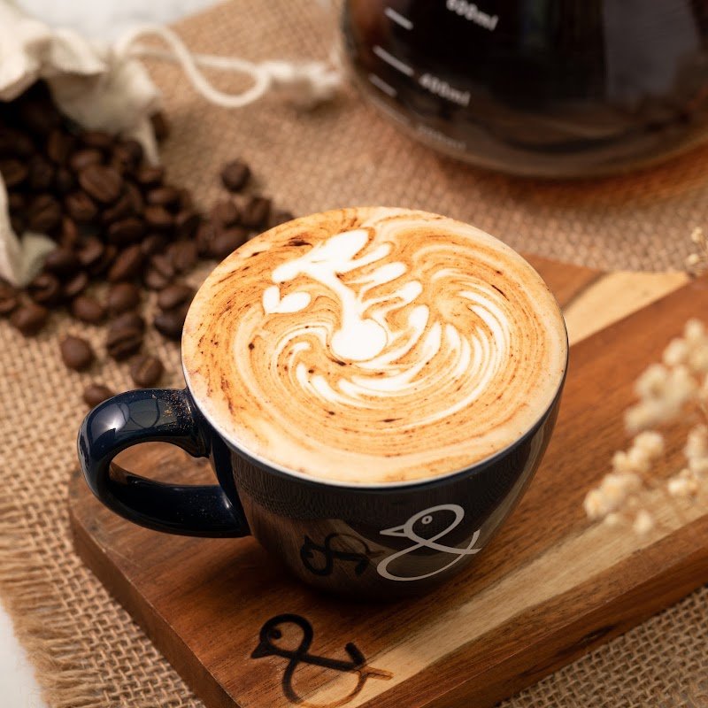 The Naked Duck Grosvenor Place (Grand Duk) photo 3