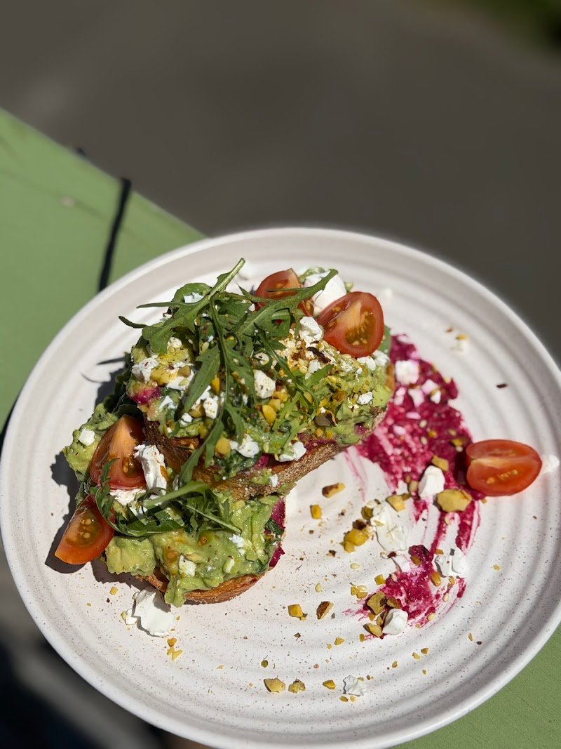 Launnie Heights photo 8