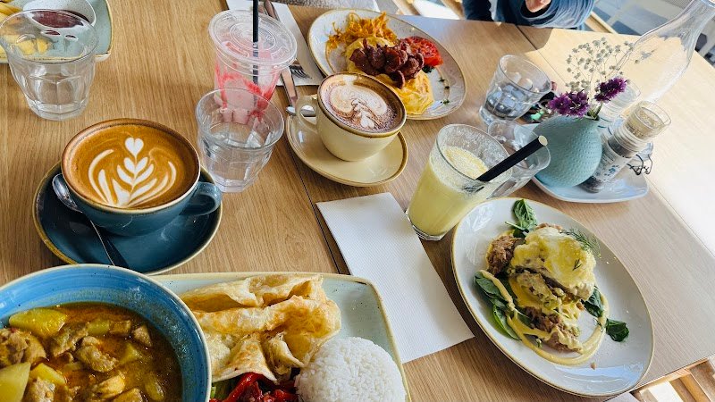 Rhapsody Beachside photo 9