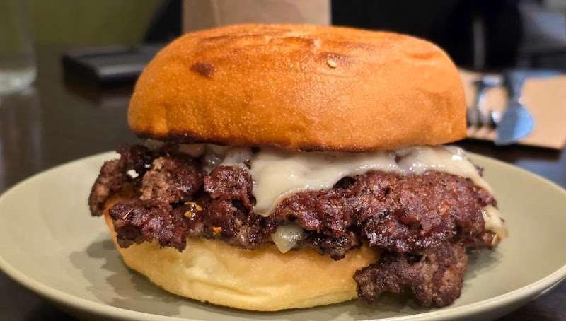 Ken Behrens Cafe & Burgers photo 3