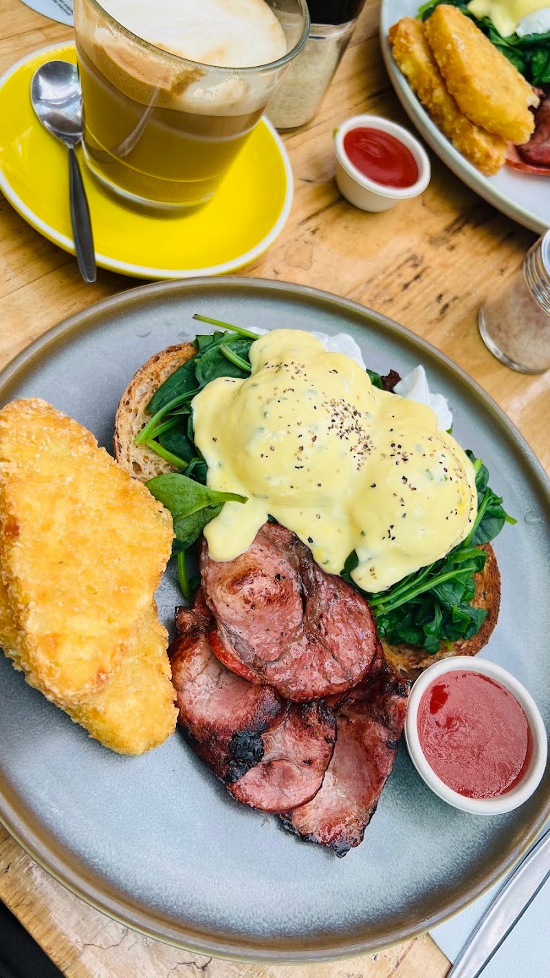 Corner & Bench photo 3