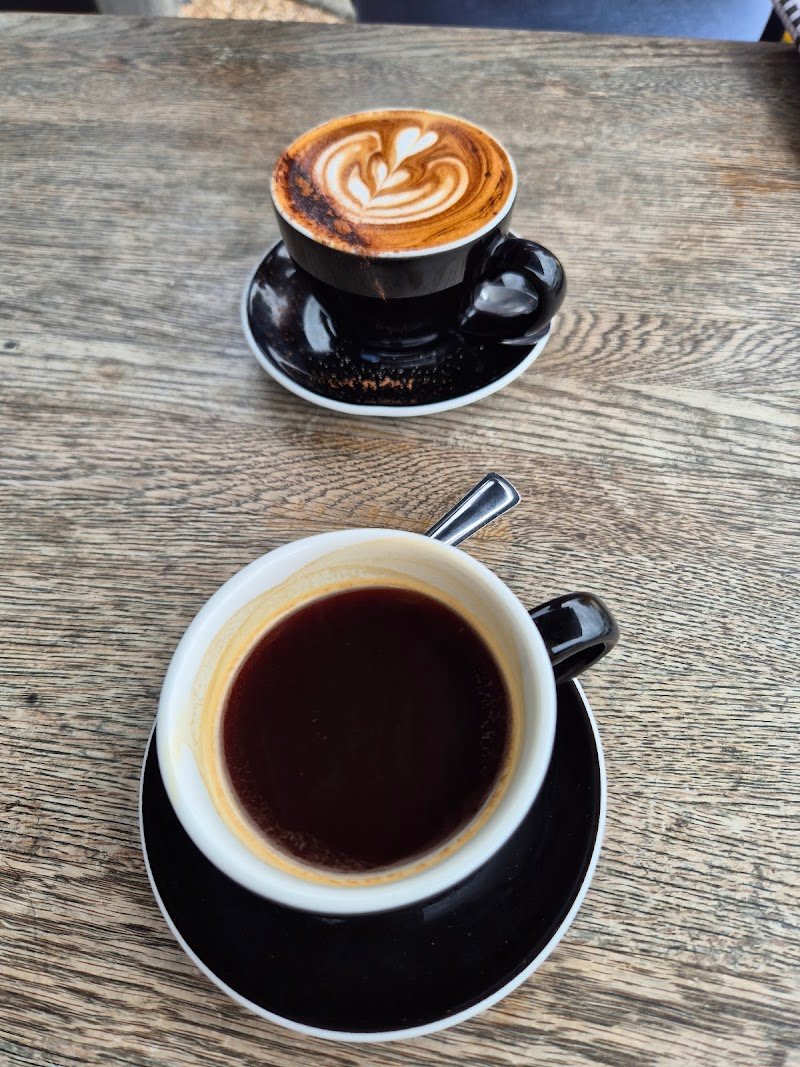 Cock and Hen photo 3