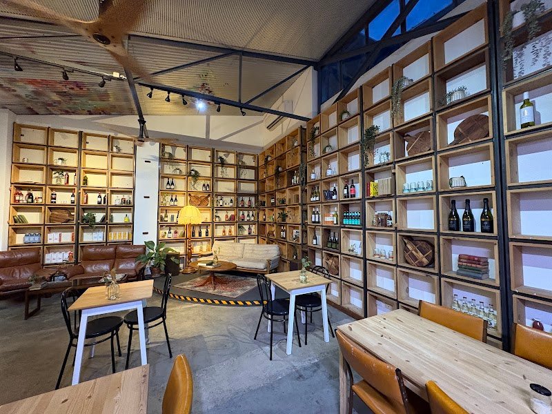 Gilbert Social photo 8