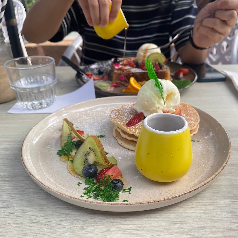 BELLAAYU CAFE photo 4