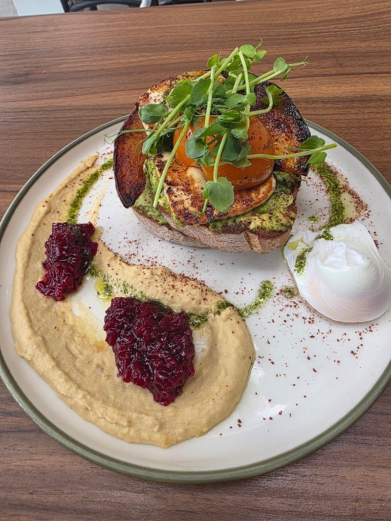 Ootong & Lincoln photo 3