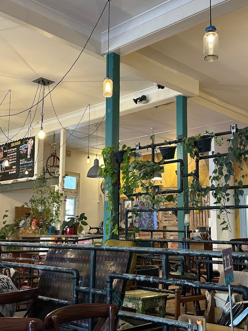 Ootong & Lincoln photo 5